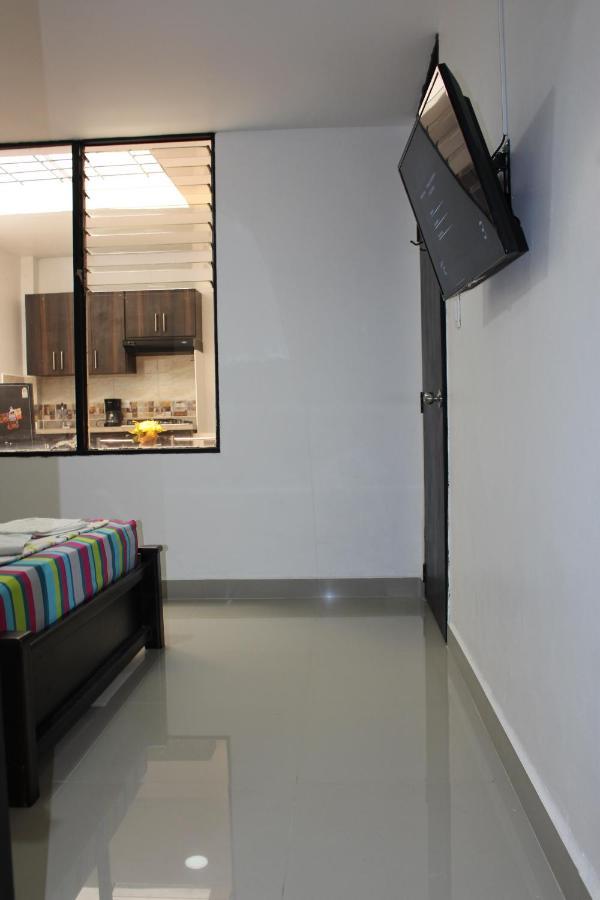 Apartamentos Excelente Ubicacion Medellin Exterior photo